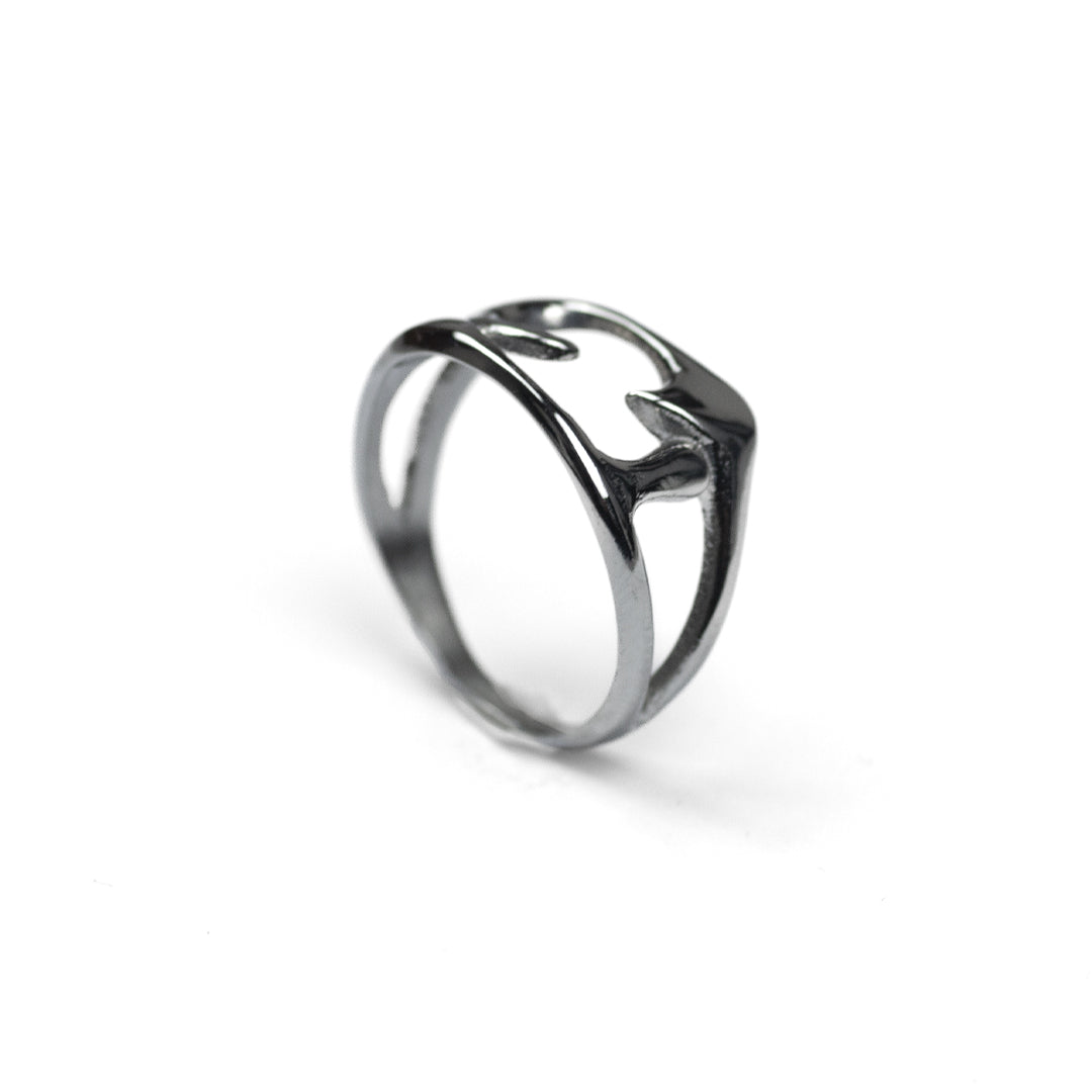 CENTERED SOUL RING as a side view on a white background